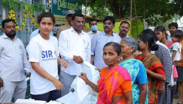 ప్లాస్టిక్ రహిత మార్కెట్లే లక్ష్యంగా ముందుకు సాగాలి ప్లాస్టిక్ రహిత మార్కెట్లే లక్ష్యంగా ముందుకు సాగాలి