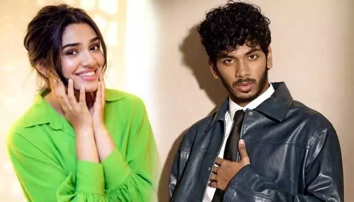 స్టార్ డైరెక్టర్ కుమారుడితో కృతిశెట్టి రొమాన్స్.. ఐరన్ లెగ్ బలే ఛాన్స్ కొట్టేసిందిగా..! స్టార్ డైరెక్టర్ కుమారుడితో కృతిశెట్టి రొమాన్స్.. ఐరన్ లెగ్ బలే ఛాన్స్ కొట్టేసిందిగా..!