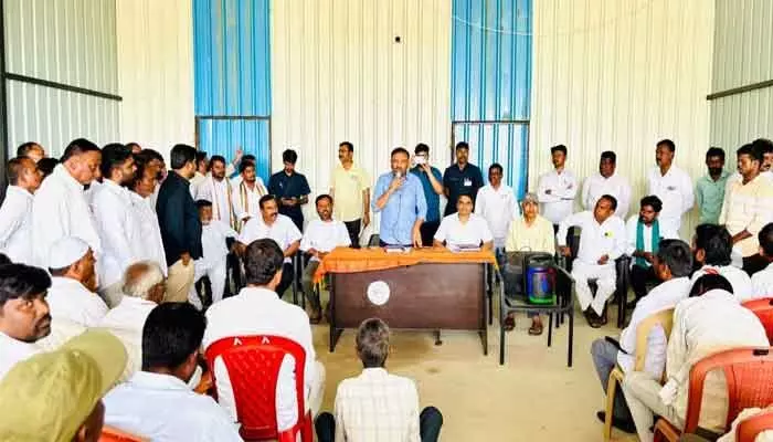 గుడిసెల్లో నివసించే నిరుపేదలకే ఇందిరమ్మ ఇళ్లలో తొలి ప్రాధాన్యత గుడిసెల్లో నివసించే నిరుపేదలకే ఇందిరమ్మ ఇళ్లలో తొలి ప్రాధాన్యత
