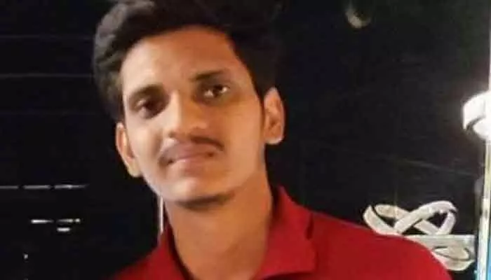 సికింద్రాబాద్లో యువ సాఫ్ట్వేర్ ఉద్యోగి ఆత్మహత్య సికింద్రాబాద్లో యువ సాఫ్ట్వేర్ ఉద్యోగి ఆత్మహత్య