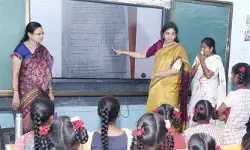 పంతులమ్మ గా మారిన కలెక్టర్ ప్రియాంక