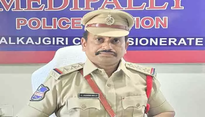 మేడిపల్లి నూతన సీఐగా జలంధర్ రెడ్డి మేడిపల్లి నూతన సీఐగా జలంధర్ రెడ్డి