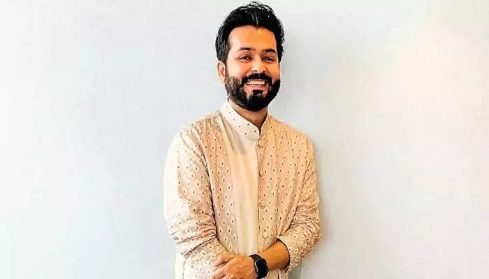ఆదిత్య ధర్ కోసం స్టార్ హీరోల పోటీ ఆదిత్య ధర్ కోసం స్టార్ హీరోల పోటీ