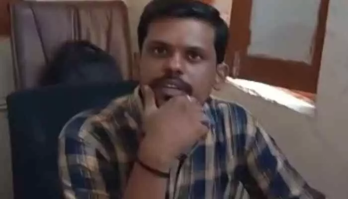 తహసీల్దార్ కార్యాలయంలో వసూళ్ల దందా తహసీల్దార్ కార్యాలయంలో వసూళ్ల దందా