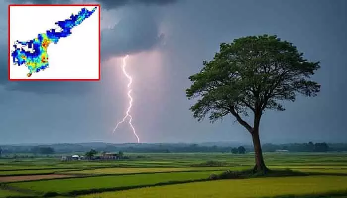 ప్రజలకు అలర్ట్.. రెండు గంటల్లో ఈ జిల్లాల్లో పిడుగులతో వర్షాలు ప్రజలకు అలర్ట్.. రెండు గంటల్లో ఈ జిల్లాల్లో పిడుగులతో వర్షాలు