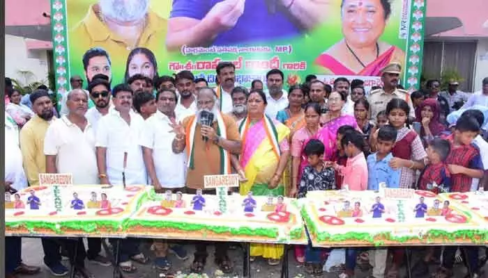 12 ఏళ్ల బీజేపీ పాలనలో ఏం చేశారో చెప్పండి : జగ్గారెడ్డి 12 ఏళ్ల బీజేపీ పాలనలో ఏం చేశారో చెప్పండి : జగ్గారెడ్డి