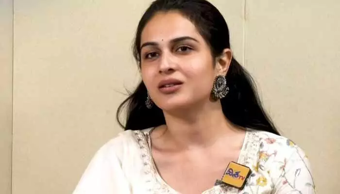 చలనచిత్ర పరిశ్రమలోనే మొట్టమొదటిసారి.. హీరోయిన్గా ట్రాన్స్జెండర్ చలనచిత్ర పరిశ్రమలోనే మొట్టమొదటిసారి.. హీరోయిన్గా ట్రాన్స్జెండర్