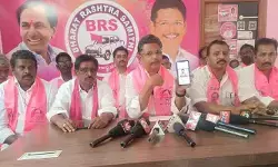రైతును రాజును చేసిన ఘనత కేసీఆర్ దే: మధిర నియోజకవర్గం ఇంచార్జ్ రైతును రాజును చేసిన ఘనత కేసీఆర్ దే: మధిర నియోజకవర్గం ఇంచార్జ్