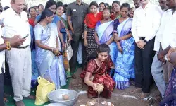 మహిళా సంఘాలు గ్రామీణ అభివృద్ధికి వెన్నెముక మహిళా సంఘాలు గ్రామీణ అభివృద్ధికి వెన్నెముక