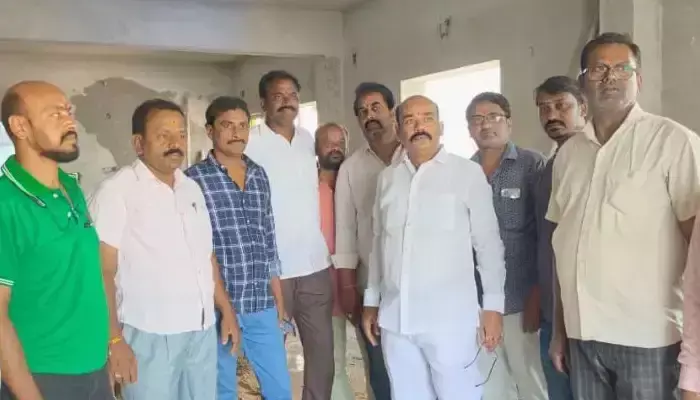 కమ్యూనిటీ హాల్ నిర్మాణం పరిశీలన కమ్యూనిటీ హాల్ నిర్మాణం పరిశీలన
