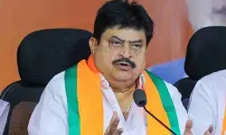 సింగరేణి స్కామ్ బయటపడుతుందనే కిషన్రెడ్డిని టార్గెట్ చేశారు: రామచందర్రావు సింగరేణి స్కామ్ బయటపడుతుందనే కిషన్రెడ్డిని టార్గెట్ చేశారు: రామచందర్రావు