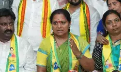 పవన్ కళ్యాణ్ విషయంలో తెలంగాణ యువత జాగ్రత్తగా ఉండాలి పవన్ కళ్యాణ్ విషయంలో తెలంగాణ యువత జాగ్రత్తగా ఉండాలి