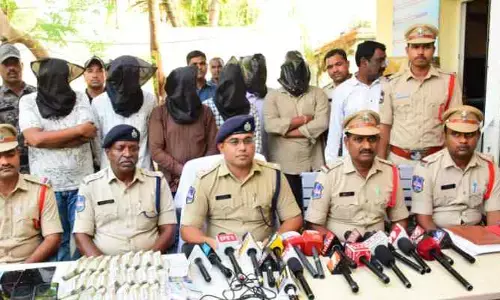 రూ.91 లక్షల ప్రభుత్వ నిధుల దుర్వినియోగం..ఆరుగురు అరెస్ట్