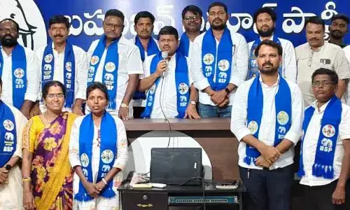 నిరుద్యోగులను కాంగ్రెస్ మోసం చేసింది