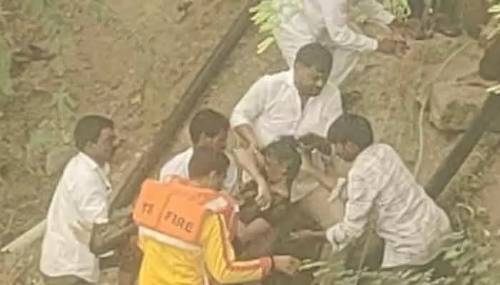 ఆశా వర్కర్ ఆత్మహత్య.. కారణం ఇదేనా? ఆశా వర్కర్ ఆత్మహత్య.. కారణం ఇదేనా?