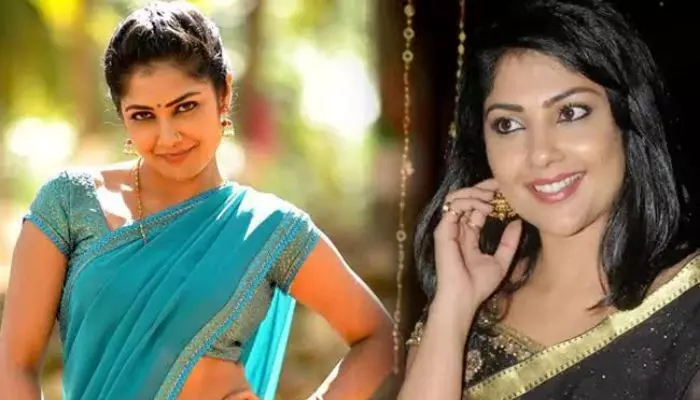 Kamalini Mukherjee: అందుకే తెలుగు సినిమాలు చేయట్లేదు Kamalini Mukherjee: అందుకే తెలుగు సినిమాలు చేయట్లేదు