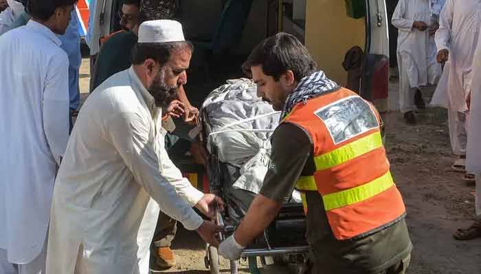 దేశంలో వరుస బాంబు పేలుళ్లు.. ఏడుగురు మృతి