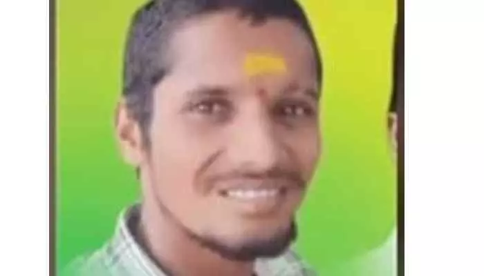 ట్రాక్టర్ నుంచి పడి వ్యక్తి మృతి ట్రాక్టర్ నుంచి పడి వ్యక్తి మృతి