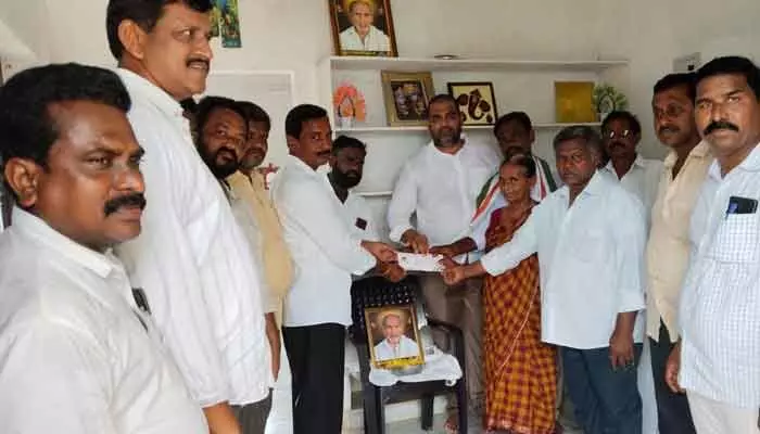బాధిత కుటుంబాలకు ‘పీఎస్ఆర్’ భరోసా.. బాధిత కుటుంబాలకు ‘పీఎస్ఆర్’ భరోసా..