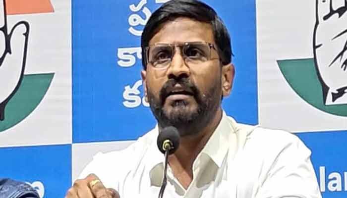 బీజేపీ ఎంపీ తేజస్వి సూర్యను అడ్డుకుంటాం: ప్రభుత్వ విప్ బల్మూర్ వెంకట్