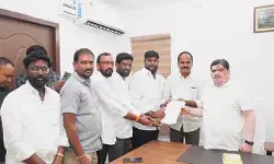 ఎల్కతుర్తి మండలంలో ఫైర్ స్టేషన్ ఏర్పాటు చేయాలని మంత్రికి వినతిపత్రం