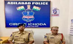 ప్రేమ వ్యవహారంలో యువకుడి హత్య కేసును ఛేదించిన పోలీసులు.. ఆరుగురు నిందితులు అరెస్ట్ ప్రేమ వ్యవహారంలో యువకుడి హత్య కేసును ఛేదించిన పోలీసులు.. ఆరుగురు నిందితులు అరెస్ట్