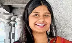 స్కూటీని ఢీకొట్టిన ఆర్టీసీ బస్సు.. యువతి దుర్మరణం స్కూటీని ఢీకొట్టిన ఆర్టీసీ బస్సు.. యువతి దుర్మరణం