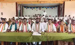 సవాల్ కు సిద్ధం.. రండి తేల్చుకుందాం : పైడాకుల అశోక్ సవాల్ కు సిద్ధం.. రండి తేల్చుకుందాం : పైడాకుల అశోక్