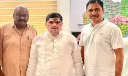 మంత్రి పొన్నం ప్రభాకర్తో కాంగ్రెస్ గల్ఫ్ ప్రతినిధుల భేటీ మంత్రి పొన్నం ప్రభాకర్తో కాంగ్రెస్ గల్ఫ్ ప్రతినిధుల భేటీ