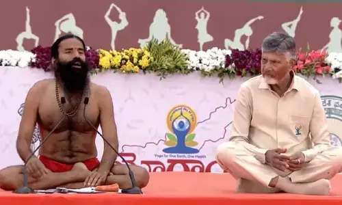 ‘చంద్రబాబు’ ఓ కర్మయోగి.. యోగా డే వేడుకల్లో బాబా రాందేవ్‌