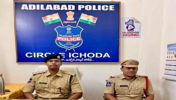 ప్రేమ వ్యవహారంలో యువకుడి హత్య కేసును ఛేదించిన పోలీసులు.. ఆరుగురు నిందితులు అరెస్ట్ ప్రేమ వ్యవహారంలో యువకుడి హత్య కేసును ఛేదించిన పోలీసులు.. ఆరుగురు నిందితులు అరెస్ట్