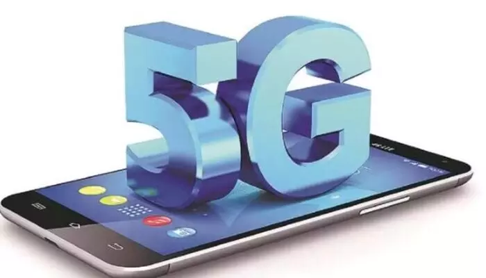 5G Users: ఆరేళ్లలో మూడు రెట్లు పెరగనున్న 5జీ యూజర్లు 5G Users: ఆరేళ్లలో మూడు రెట్లు పెరగనున్న 5జీ యూజర్లు