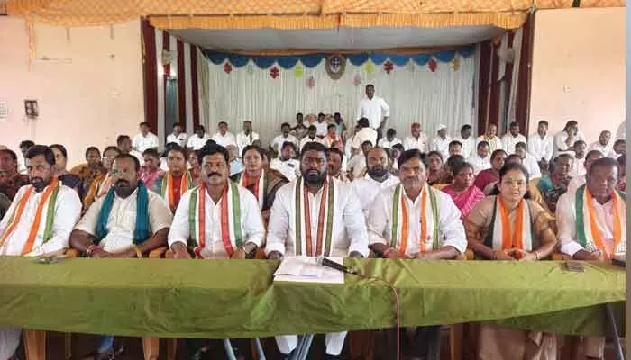 సవాల్ కు సిద్ధం.. రండి తేల్చుకుందాం : పైడాకుల అశోక్ సవాల్ కు సిద్ధం.. రండి తేల్చుకుందాం : పైడాకుల అశోక్