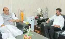 రాజ్నాథ్ సింగ్తో సీఎం రేవంత్ రెడ్డి భేటీ.. ఆ ప్రాజెక్టులపై చర్చ రాజ్నాథ్ సింగ్తో సీఎం రేవంత్ రెడ్డి భేటీ.. ఆ ప్రాజెక్టులపై చర్చ