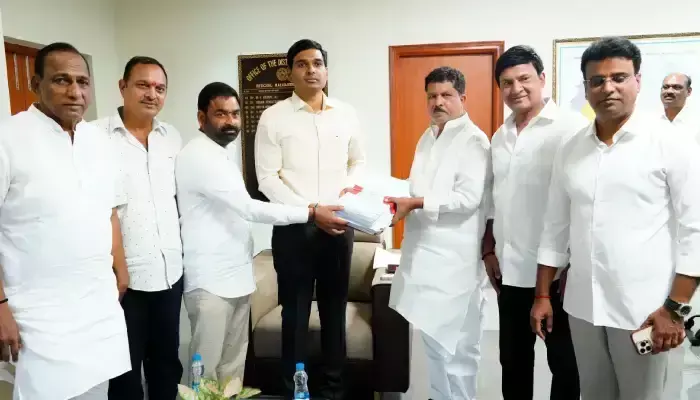 కాంగ్రెస్ మార్కు ‘ఇందిరమ్మ’ దందా! కాంగ్రెస్ మార్కు ‘ఇందిరమ్మ’ దందా!