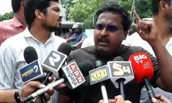 సీఐ నాగరాజును నిర్దోషిగా ప్రకటించాలి: కృష్ణలంక ప్రజల భారీ ర్యాలీ సీఐ నాగరాజును నిర్దోషిగా ప్రకటించాలి: కృష్ణలంక ప్రజల భారీ ర్యాలీ