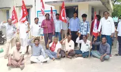 యూరియా యాప్ను వెంటనే రద్దుచేయాలి.. యూరియా యాప్ను వెంటనే రద్దుచేయాలి..
