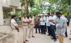 మట్టపల్లి ఎన్సీఎల్ కాలనీలో భారీ చోరీలు మట్టపల్లి ఎన్సీఎల్ కాలనీలో భారీ చోరీలు