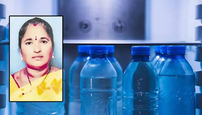 మంచినీళ్లు ఇవ్వడంలో ఆలస్యం.. తల్లిని కొట్టి చంపిన కొడుకు! మంచినీళ్లు ఇవ్వడంలో ఆలస్యం.. తల్లిని కొట్టి చంపిన కొడుకు!