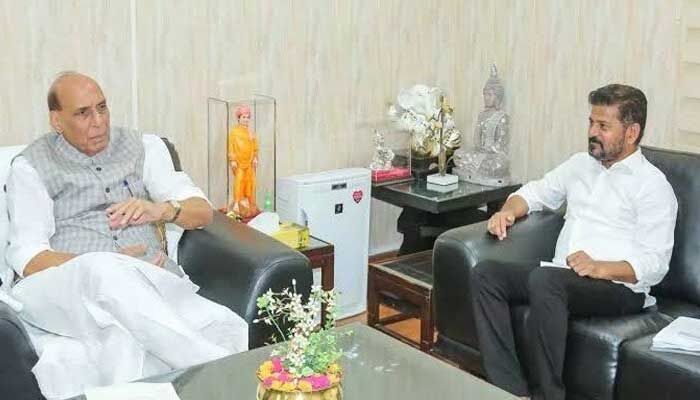 రాజ్‌నాథ్ సింగ్‌తో సీఎం రేవంత్ రెడ్డి భేటీ.. ఆ ప్రాజెక్టులపై చర్చ
