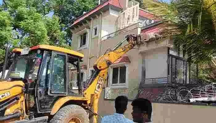 ముదిరాజ్ కార్పొరేషన్ చైర్మన్కు షాక్ ముదిరాజ్ కార్పొరేషన్ చైర్మన్కు షాక్