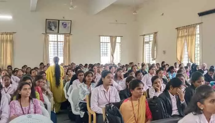 ఆంధ్ర మహిళా సభలో ఘనంగా ప్రారంభమైన రెండు రోజుల స్కిల్ డెవలప్మెంట్ కార్యక్రమం ఆంధ్ర మహిళా సభలో ఘనంగా ప్రారంభమైన రెండు రోజుల స్కిల్ డెవలప్మెంట్ కార్యక్రమం