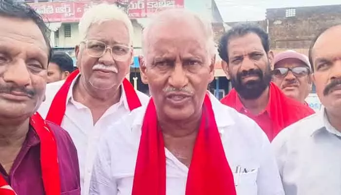 మణుగూరు ను రక్షించే గ్రామాల్లో రాష్ట్ర ప్రభుత్వం కృషి చేయాలి: ఎమ్మెల్యే కూనంనేని మణుగూరు ను రక్షించే గ్రామాల్లో రాష్ట్ర ప్రభుత్వం కృషి చేయాలి: ఎమ్మెల్యే కూనంనేని