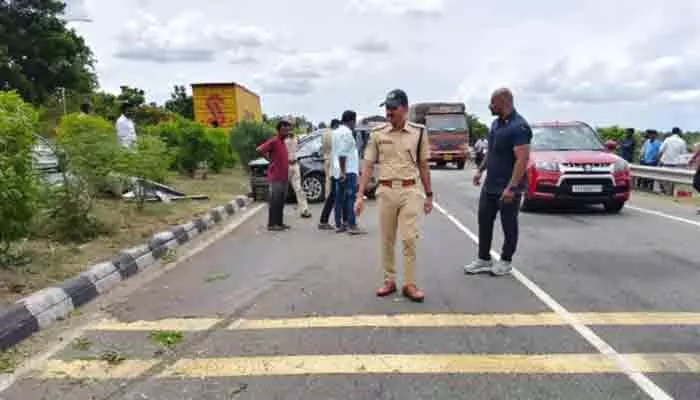 మల్లుపేట ప్రమాదంపై సీపీ సాయి చైతన్య సమీక్ష మల్లుపేట ప్రమాదంపై సీపీ సాయి చైతన్య సమీక్ష