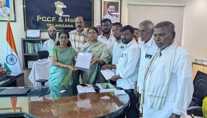 పోడు రైతులకు న్యాయం చేయాలి : ఎమ్మెల్యే కోవలక్ష్మి పోడు రైతులకు న్యాయం చేయాలి : ఎమ్మెల్యే కోవలక్ష్మి