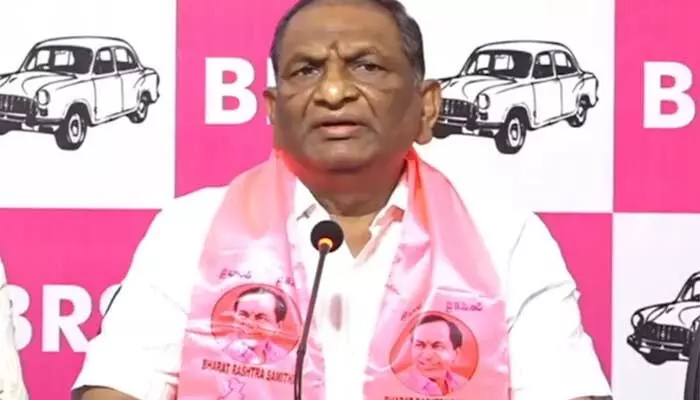 కమీషన్ల కోసమే గురుకులాల టెండర్లు: మాజీ మంత్రి కొప్పుల ఈశ్వర్ కమీషన్ల కోసమే గురుకులాల టెండర్లు: మాజీ మంత్రి కొప్పుల ఈశ్వర్