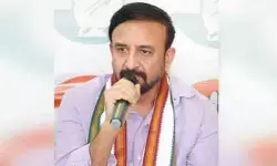 రైతులకు సకాలంలో ఎరువుల పంపిణీకి ప్రభుత్వం కట్టుబడి ఉంది రైతులకు సకాలంలో ఎరువుల పంపిణీకి ప్రభుత్వం కట్టుబడి ఉంది
