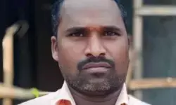 బట్టలు ఆరేస్తుండగా కరెంట్ షాక్.. రైతు మృతి బట్టలు ఆరేస్తుండగా కరెంట్ షాక్.. రైతు మృతి