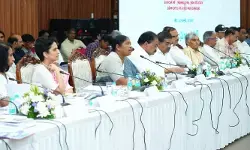 పల్లెల ప్రగతికి టీమ్ వర్క్ మంత్రం.. 7 గంటల పాటు సాగిన సీతక్క సమీక్ష పల్లెల ప్రగతికి టీమ్ వర్క్ మంత్రం.. 7 గంటల పాటు సాగిన సీతక్క సమీక్ష