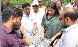 డబుల్ బెడ్రూం ఇండ్ల నిర్మాణ పనులను వేగవంతం చేయండి : కలెక్టర్ డబుల్ బెడ్రూం ఇండ్ల నిర్మాణ పనులను వేగవంతం చేయండి : కలెక్టర్